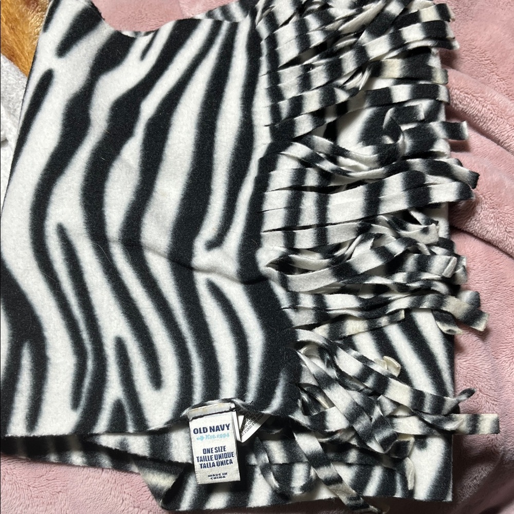 Old Navy Black and White Zebra Scarf